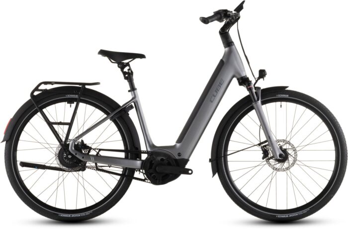 CUBE SUPREME HYBRID DELUXE PRO 600